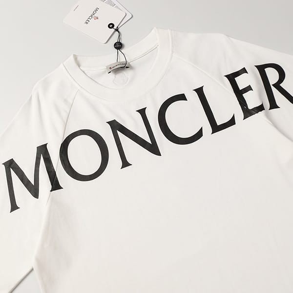 希少モンクレール フェイク ロゴ パッチポケット Tシャツ 2色 mom52546